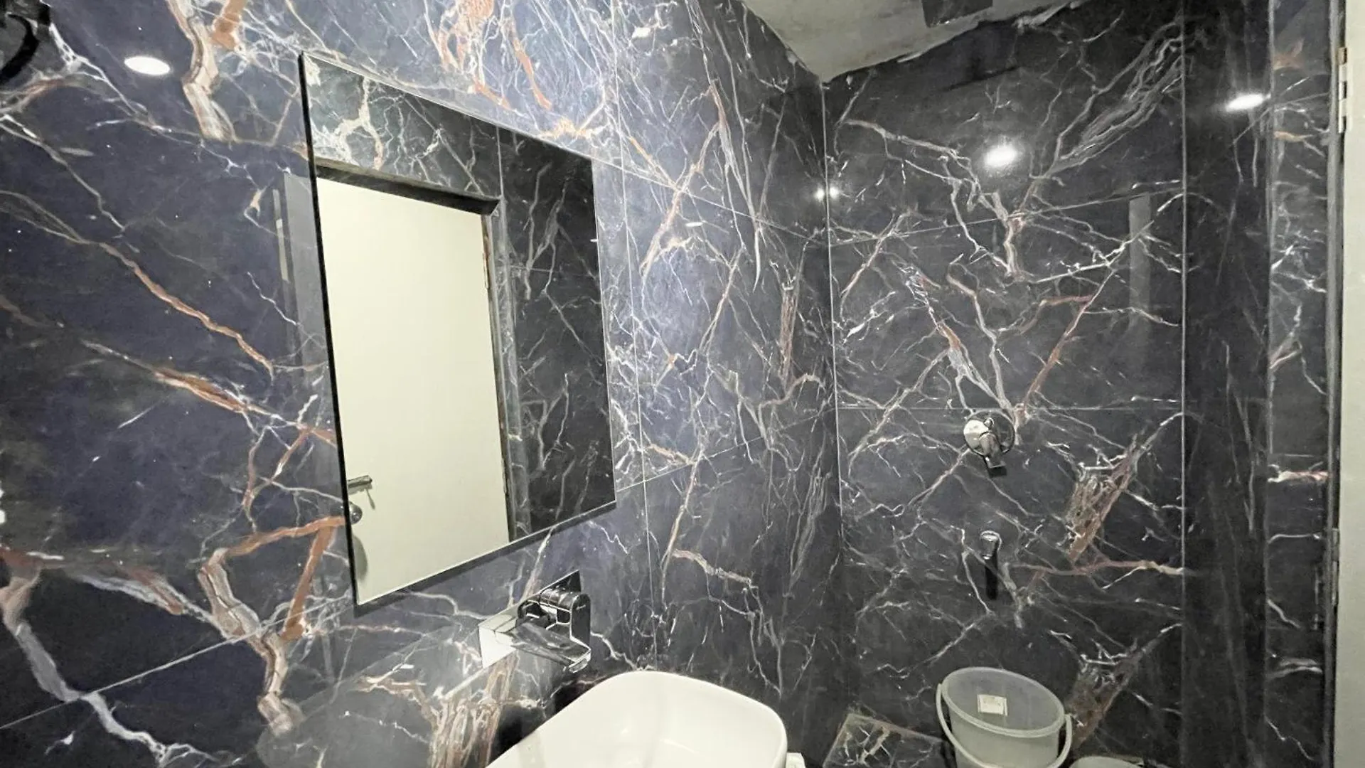 Hotel Shree Radha Krishna Varanasi