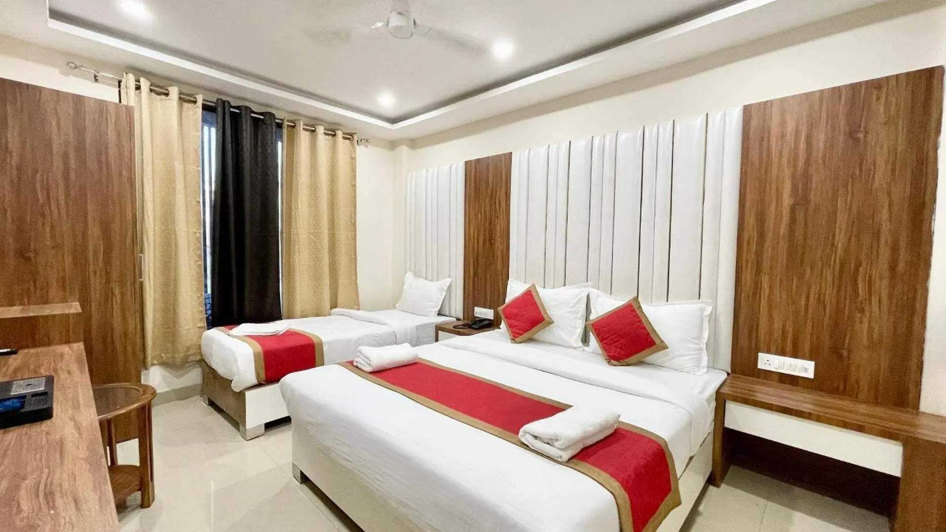 Hotel Shree Radha Krishna Varanasi 2*,