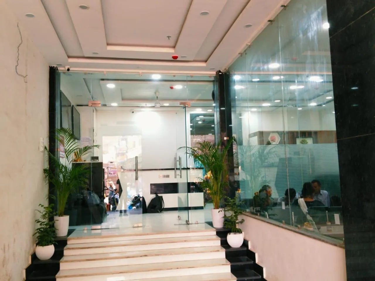 Hotel Shree Radha Krishna Варанаси 2*,