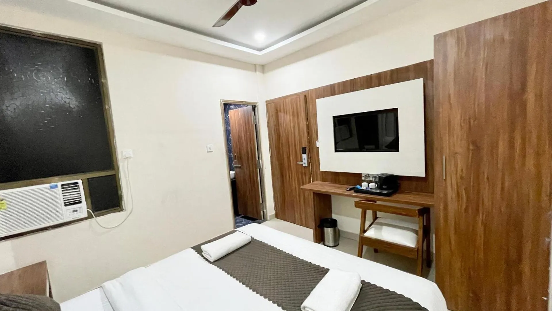 Hotel Shree Radha Krishna Варанаси